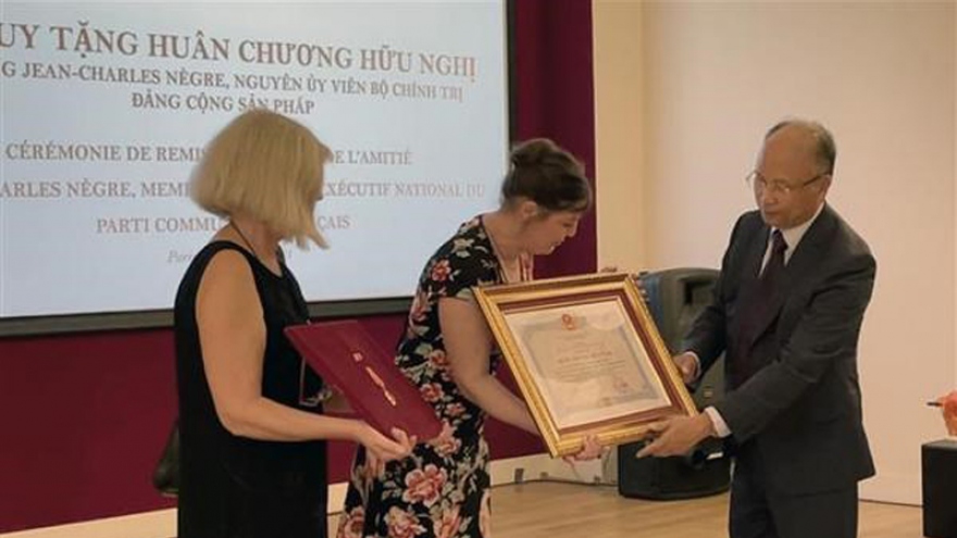 Vietnam's Friendship Order posthumously awarded to PCF official
